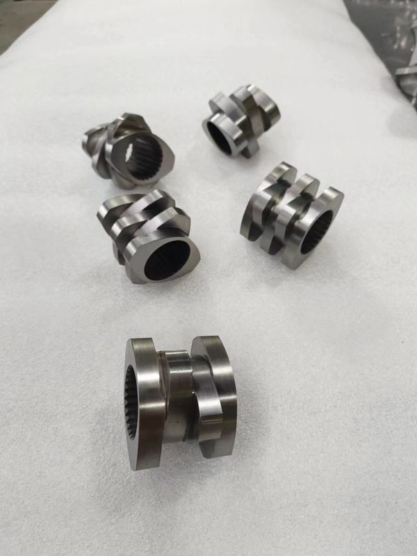 Korrozyona dayanıklı çift vidalı ekstrüder makinesi yüksek karıştırma için bükme blokları