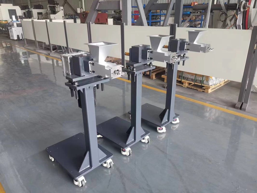 Ko-dönüşümlü çift vida ekstrüder makinesi parçaları şaft vida bölümü fıçısı ve yan besleyici