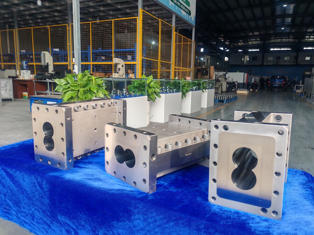 Plastik Ekstrüzyon Lini'nde Çift vidalı Ekstrüder Makinesi için Özel CTE 75 Fıçı