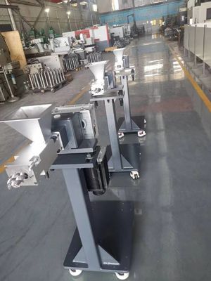 PP PE POM PVC PET Yüksek Verimlilik için Ko-Dönüşümlü Plastik Makine Yan Besleyici