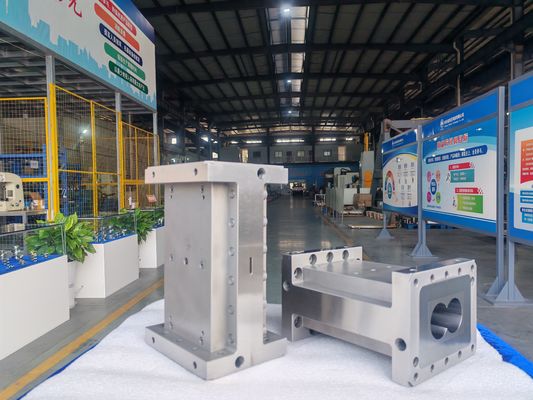 JSW Çift Vidalı Ekstrüder için OEM Özel Vida Elemanları Tasarımı
